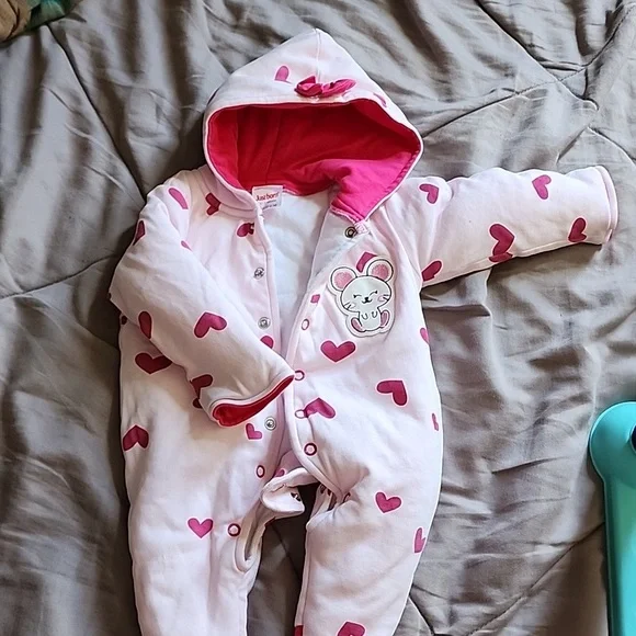 Pink winter jacket - Picture 2 of 3